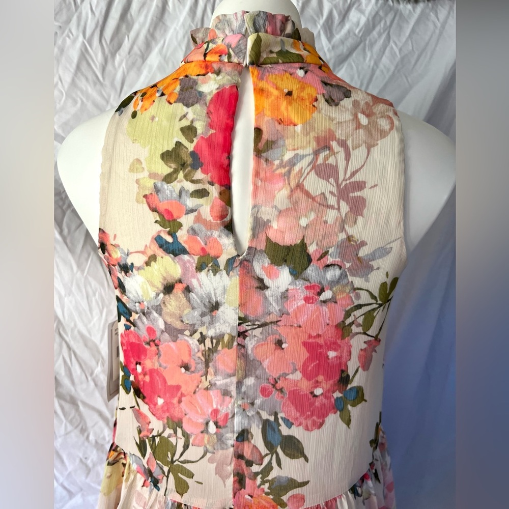 Bleecker 126 Watercolor Floral Chiffon High
Neck Baby Doll Dress. Size small‎ - Picture 11 of 16